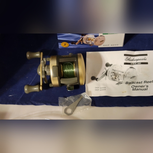 Lightly used Shakespeare Baitcast Reel SKP 4000. - Picture 2 of 9